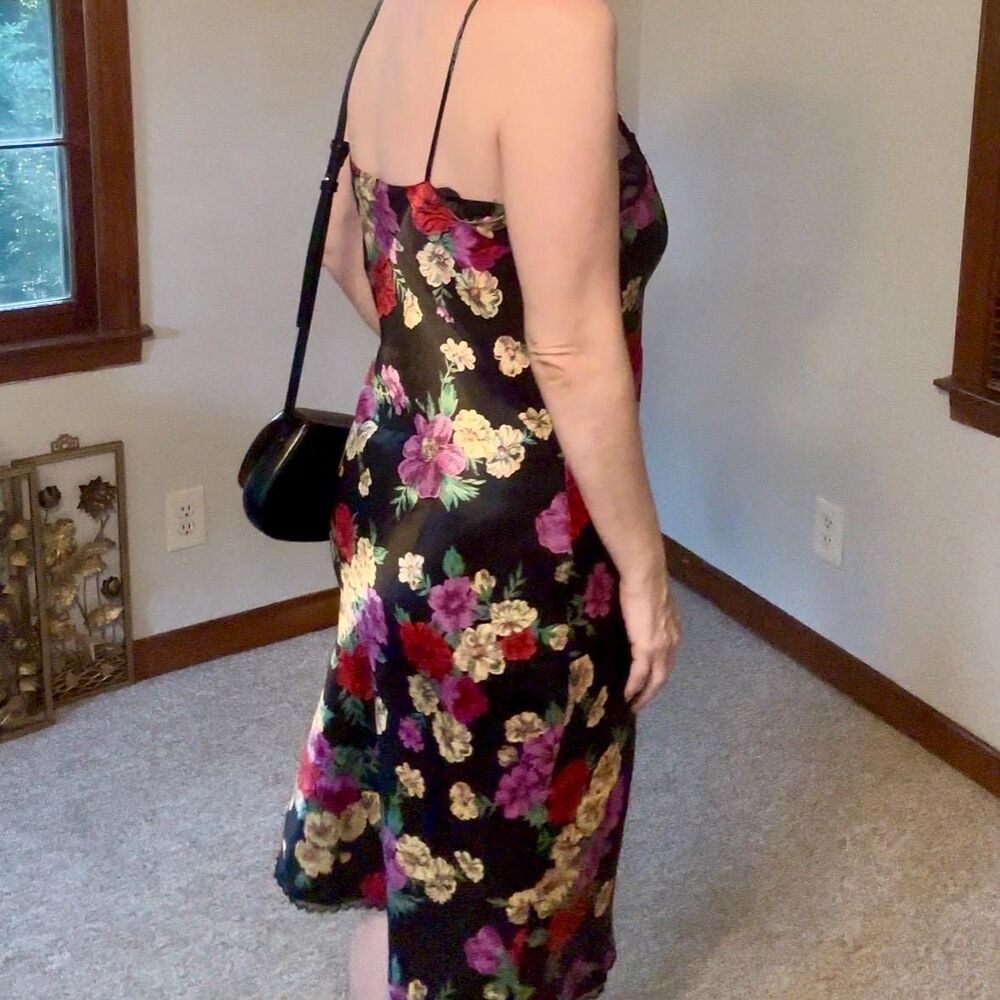 Vintage Victoria’s Secret Gold Label Satin Floral Slip Dress Size Small - Picture 2 of 16